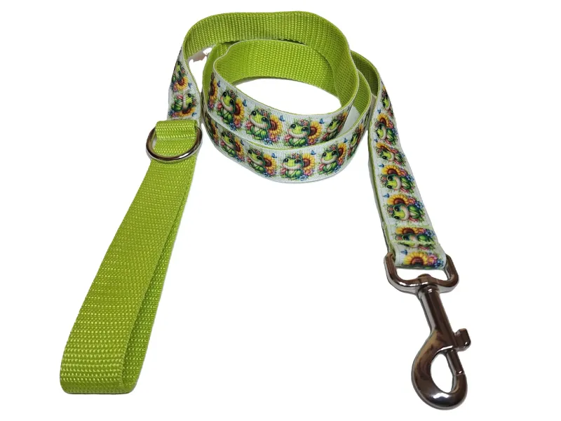 Béka mintás póráz