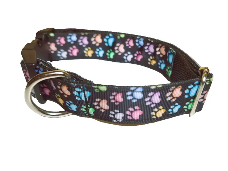 Tappancs mintás fekete nyakörv