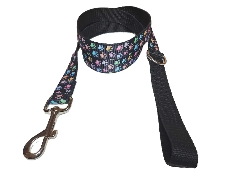 Tappancs mintás fekete póráz