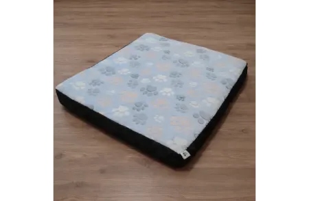 Kék tappancs mintás fekhely Kék tappancs mintás fekhely