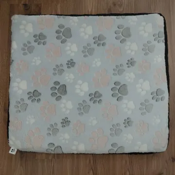 Kék tappancs mintás fekhely Kék tappancs mintás fekhely