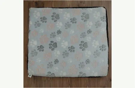 Kék tappancs mintás fekhely