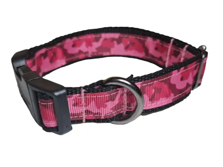 Rózsaszín terepmintás nyakörv és póráz